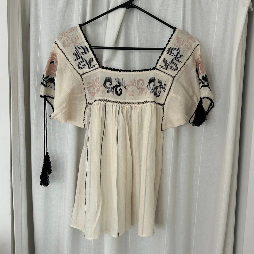 Ulla Johnson GORGEOUS Cream pink and Black Embroidered Blouse size 4 NWT - Picture 13 of 16